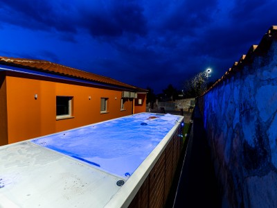 PRESTIGEHAUS MIT POOL – NUR 50 m VOM MEER 25