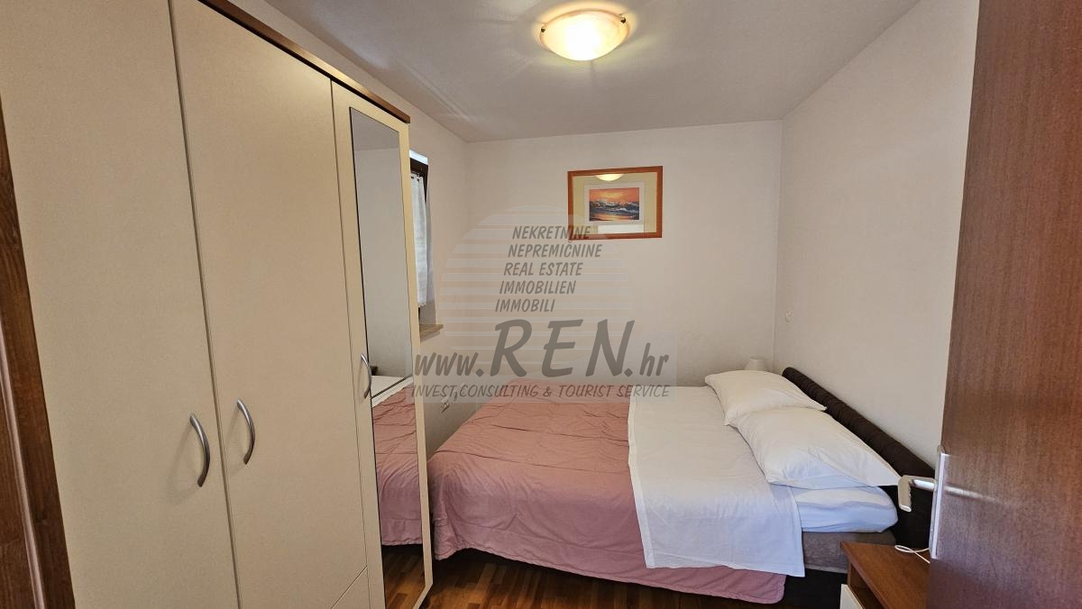 Stan s dva zasebna apartmana, bazenom i pogledom na more 4