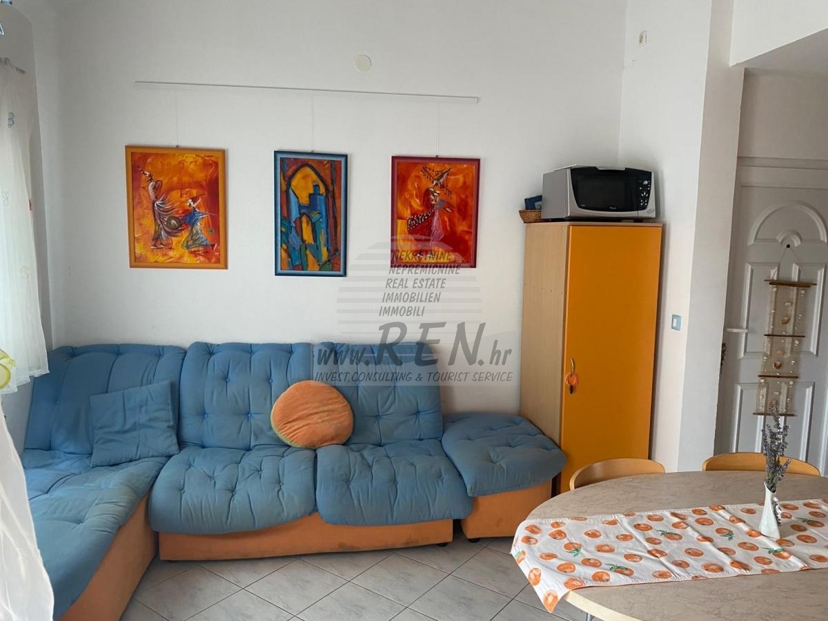 Apartment with Gallery and Sea View – 300 m from the Beach 3