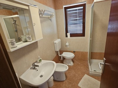 Stan s dva zasebna apartmana, bazenom i pogledom na more 10