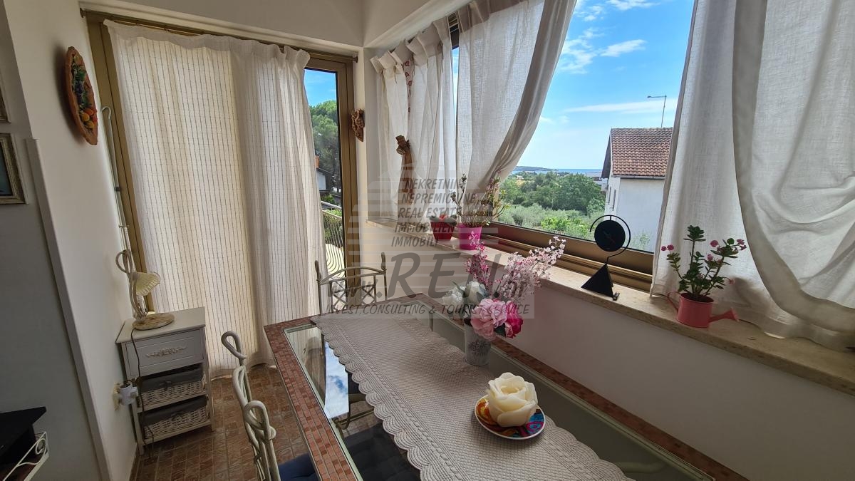 Apartment with sea view in Novigrad 7