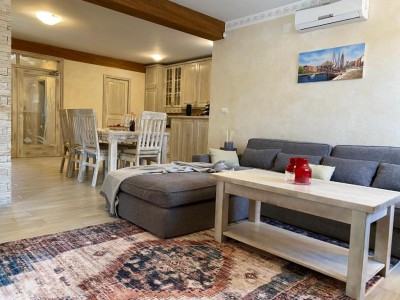 Mediterranean Villa with Pool – Just 300 m from the Sea 2
