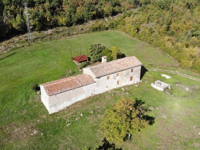 A large Istrian property 4