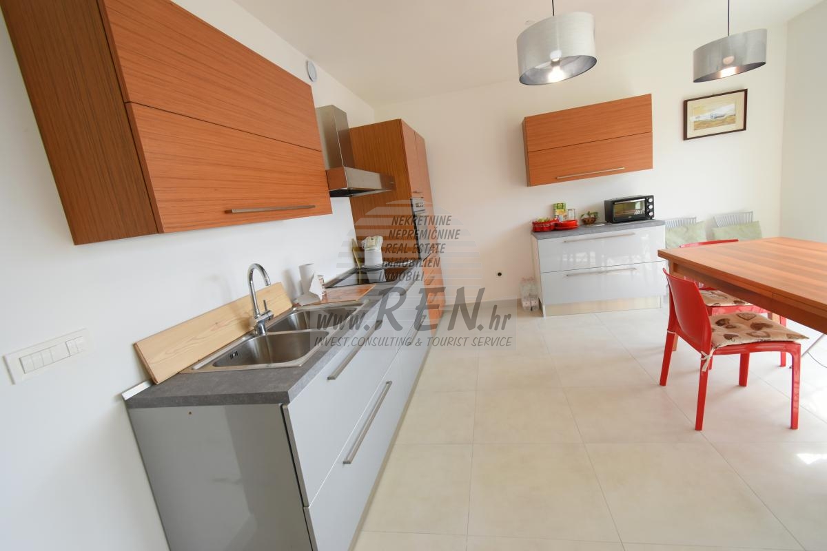 Apartment in Novigrad with a beautiful view of the sea 9