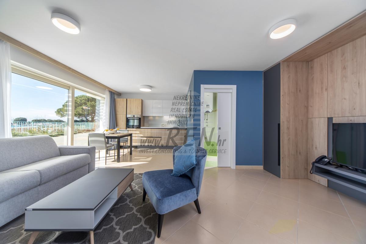 Apartment in Umag right next to the beach 1