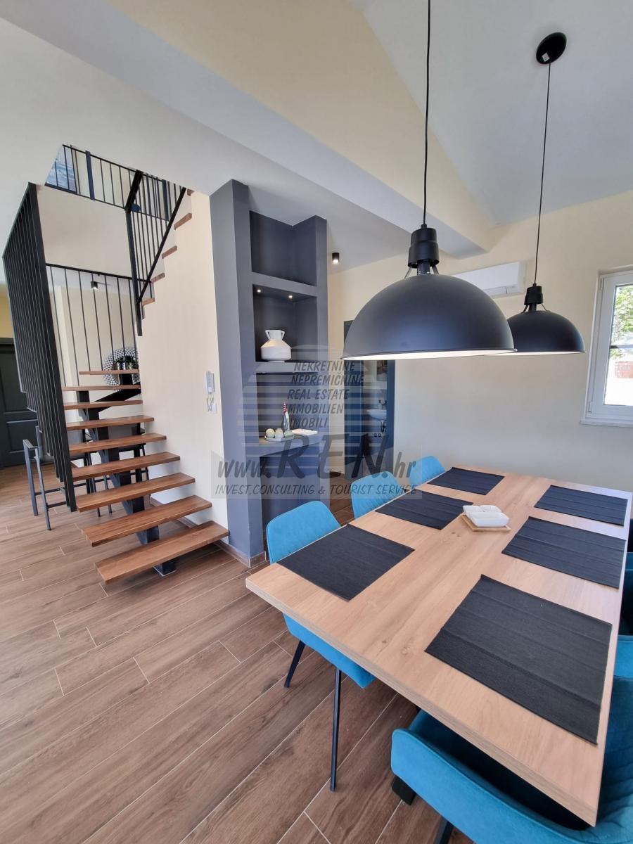 Ein wunderschön eingerichtetes Haus mit einem zusätzlichen Arbeitszimmer 11