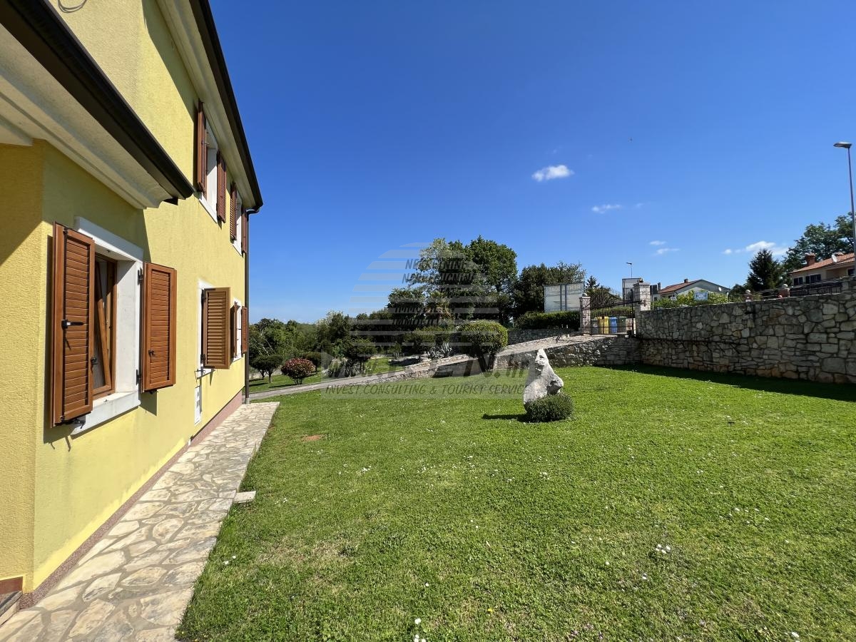 House with an olive grove and a view of the sea 18