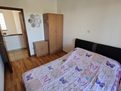 Obiteljski dom s vrtom i pogledom na more – Novigrad 14