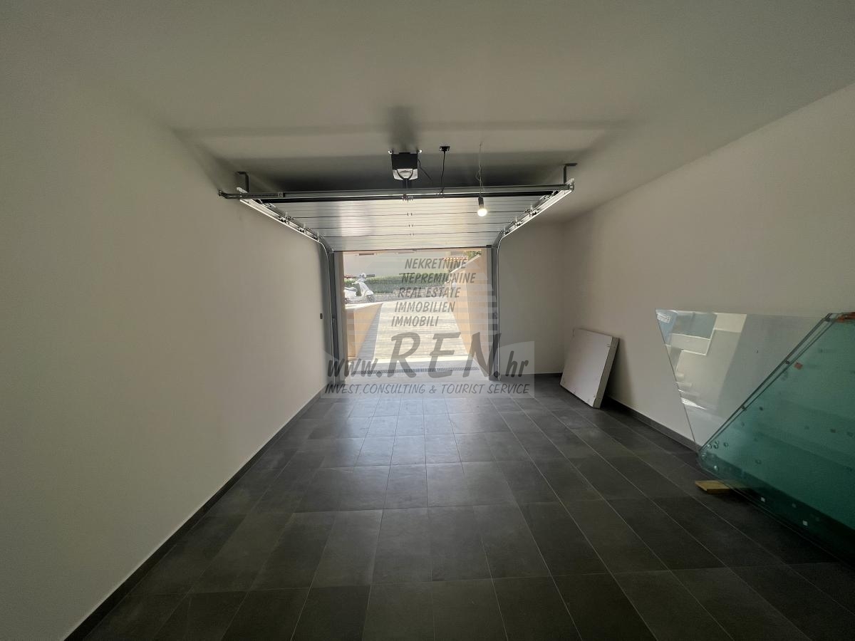 Apartment with a beautiful view of the sea - at the stage of construction 37