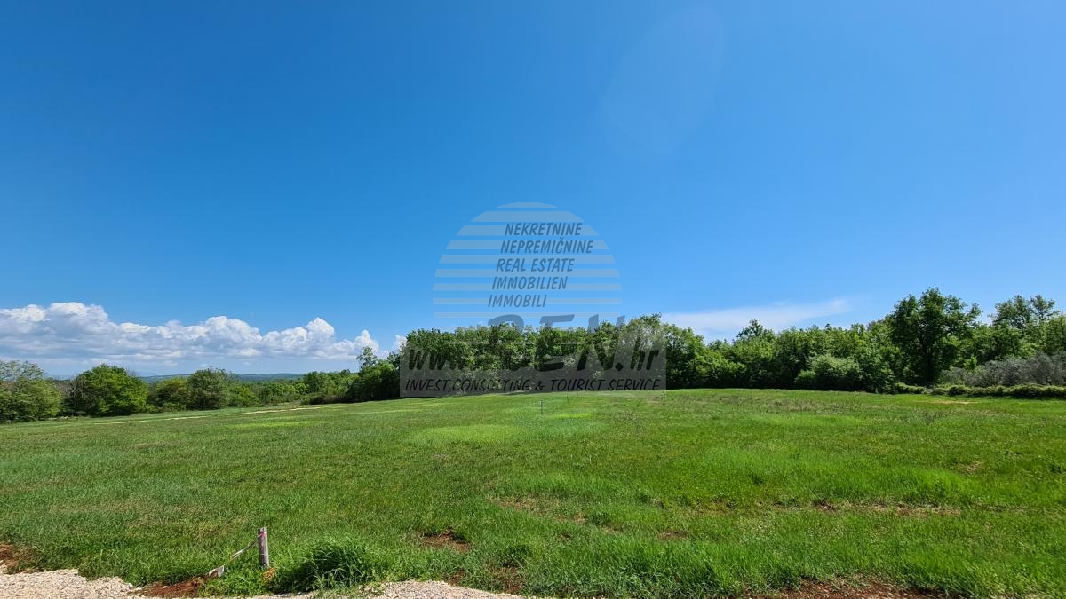 Terreno edificabile nei dintorni di Novigrad-Cittanova 1
