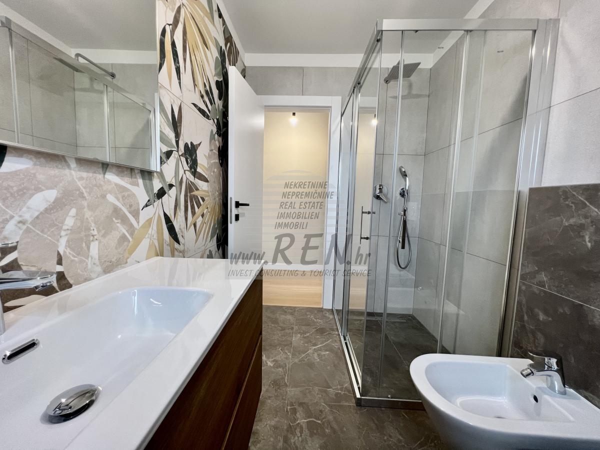 Apartment with a beautiful view of the sea - at the stage of construction 31