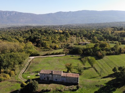 A large Istrian property 2