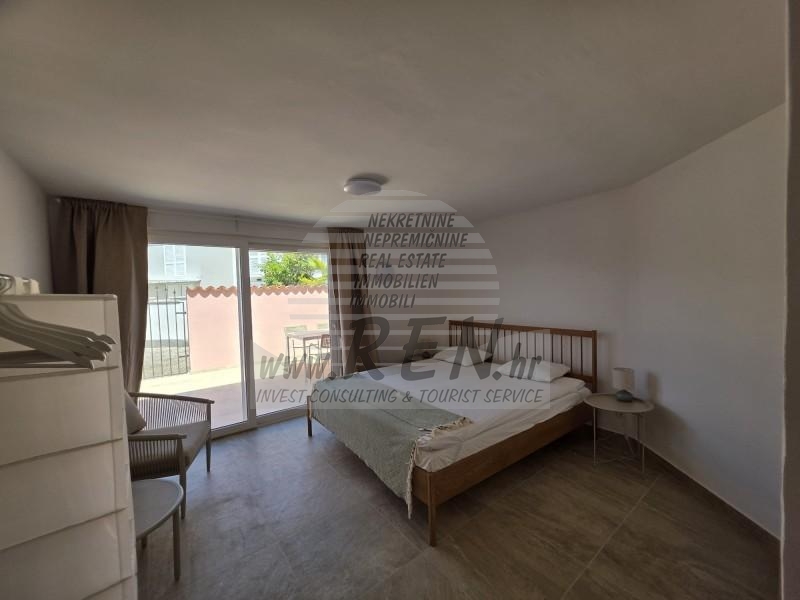 Sea View Home Just Steps from the Beach – Mareda 2