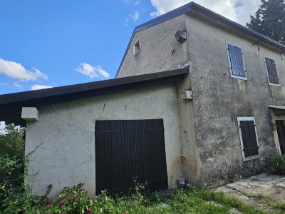 Pristna Istrska Stancija z Dvema Kamnitima Hišama in Pogledom na Naravo – Blizu Grožnjana 5
