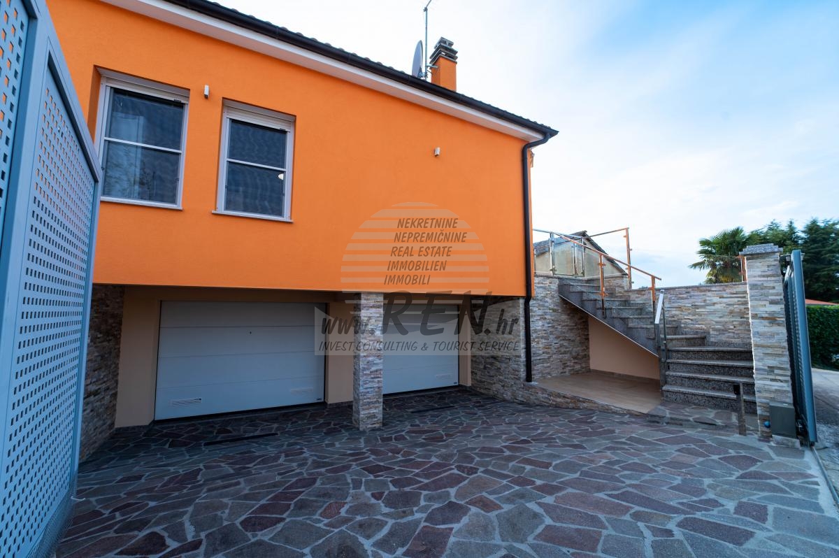 PRESTIGEHAUS MIT POOL – NUR 50 m VOM MEER 9