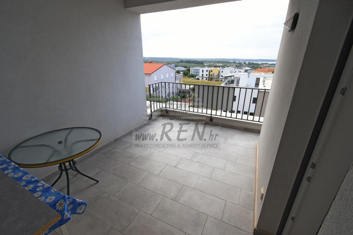 Apartment in Novigrad with a beautiful view of the sea 17