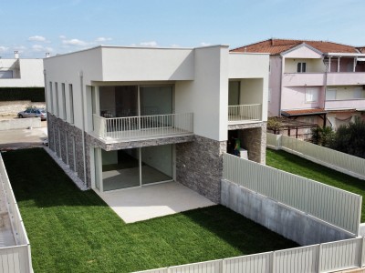 House with a sea view in the vicinity of Novigrad - at the stage of construction 3