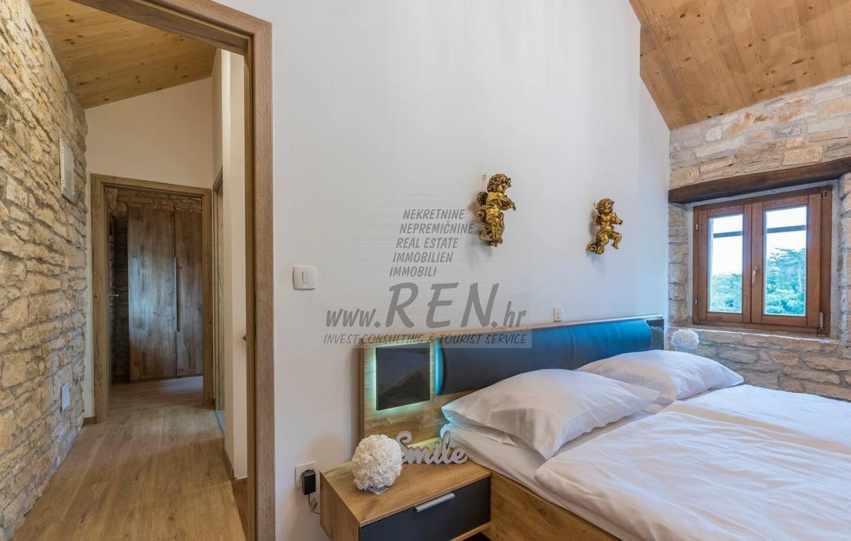 Stone residence for investment 12