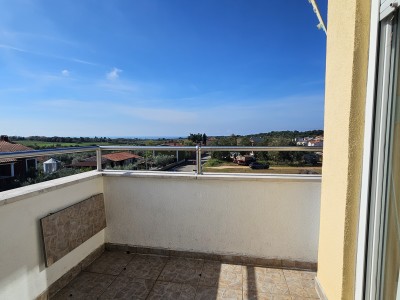 Furnished Apartment with 2 Bedrooms and Sea View 12
