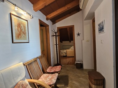 Stone Townhouse with Sea View – Novigrad Old Town 8