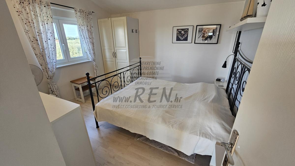 Furnished Apartment with 2 Bedrooms and Sea View 5