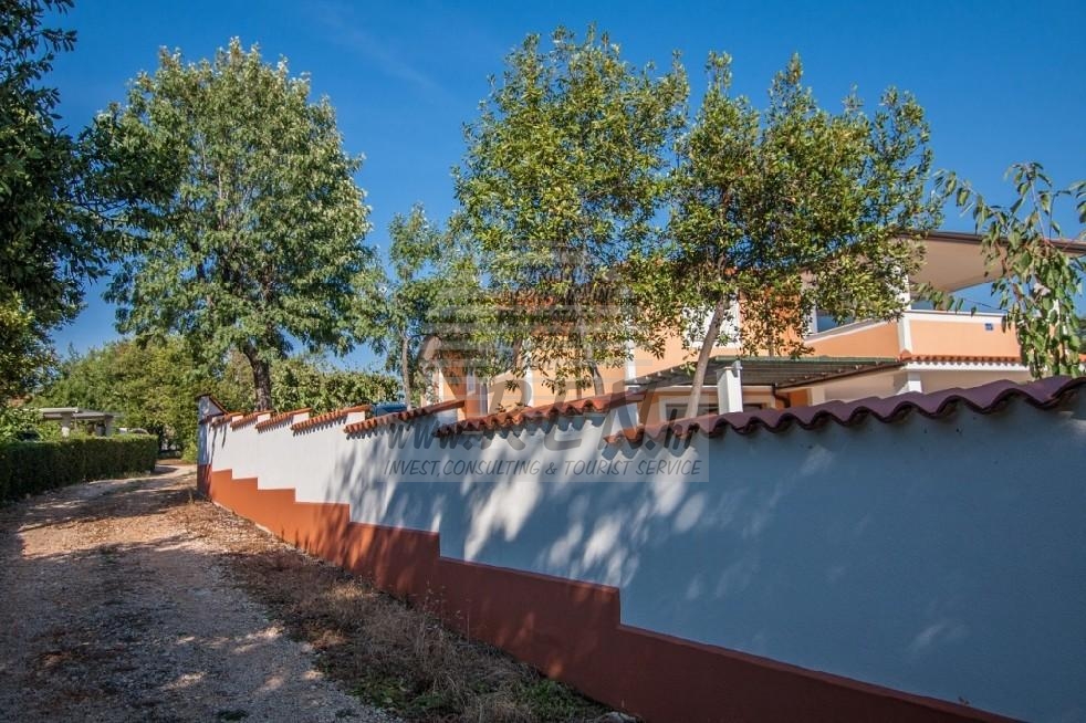 House near Umag 15