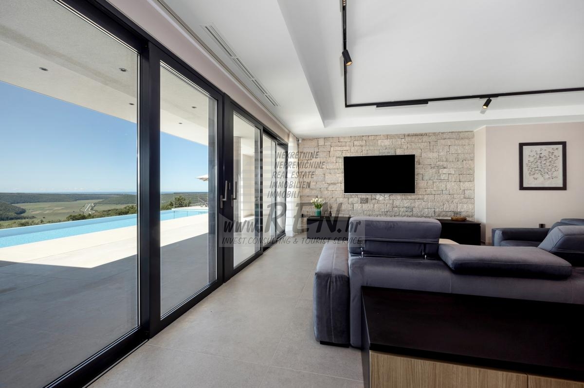 Luxury Villa with a unique view in Istria 14