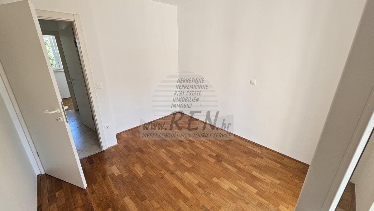 Stan blizu plaže u Novigradu 10