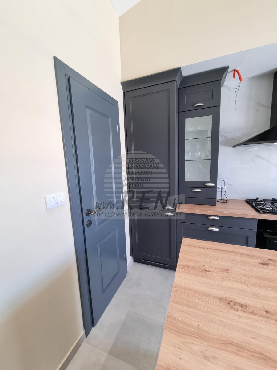 Ein wunderschön eingerichtetes Haus mit einem zusätzlichen Arbeitszimmer 19