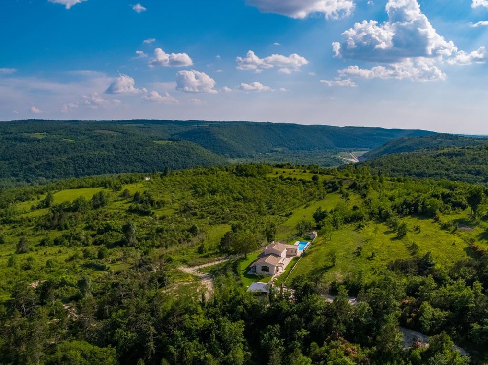 Vila u okolici Buja 10