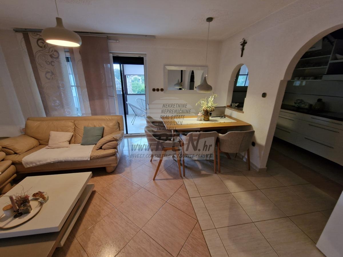 Einfamilienhaus in ruhiger Lage in der Nähe von Novigrad 11