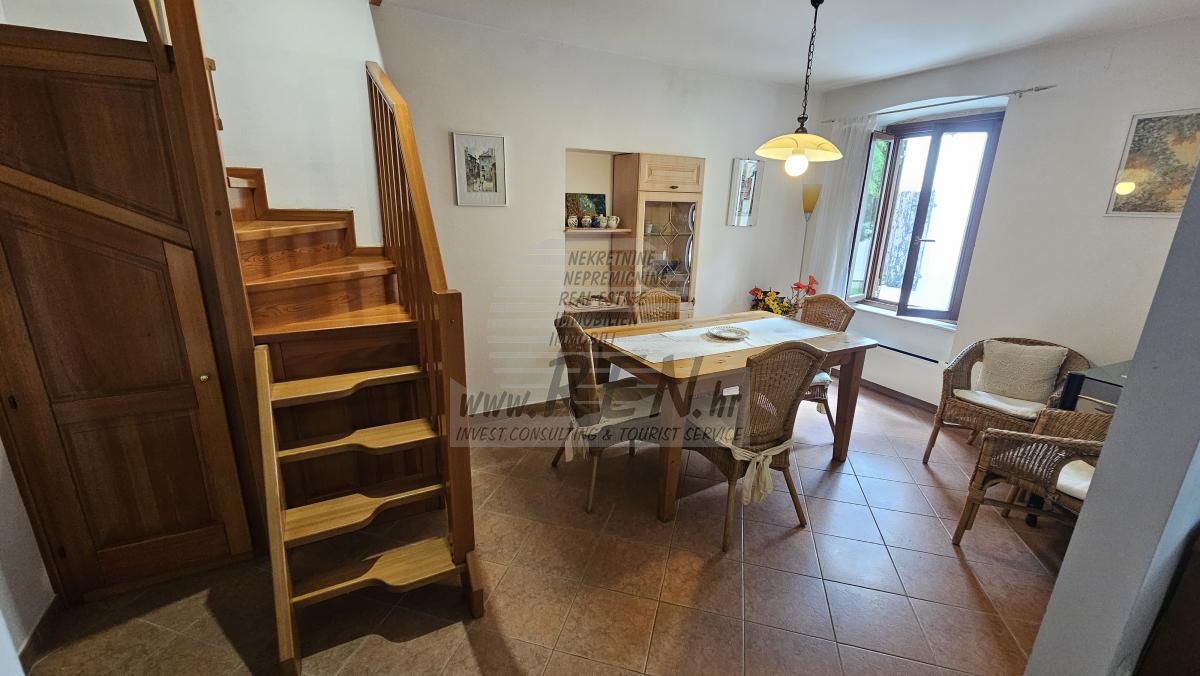 Stone Townhouse with Sea View – Novigrad Old Town 4