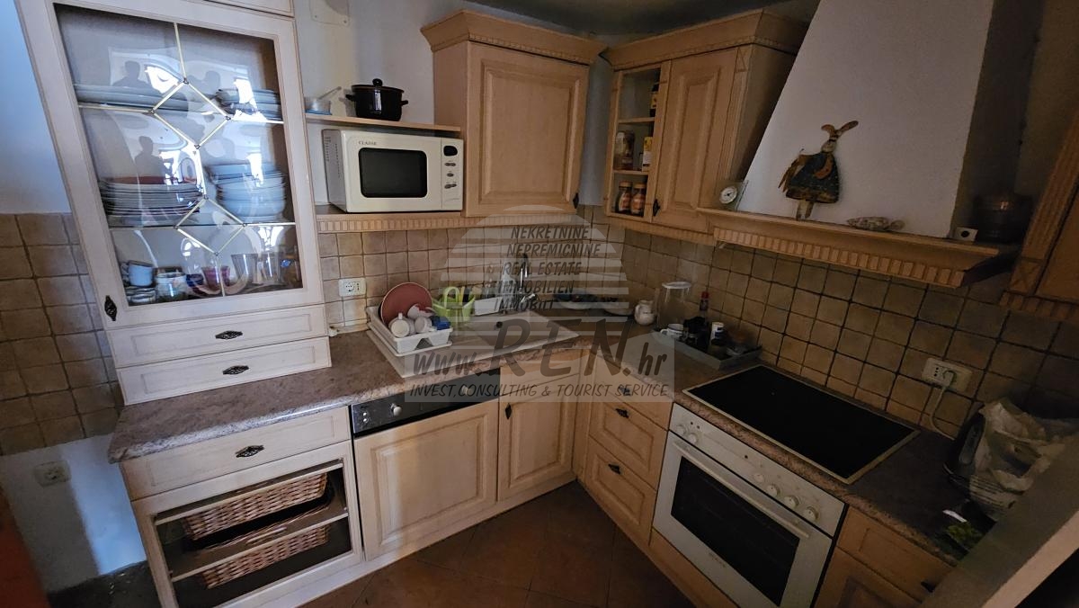 Stone Townhouse with Sea View – Novigrad Old Town 5