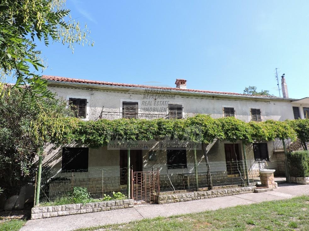 Stone house near Buje 3