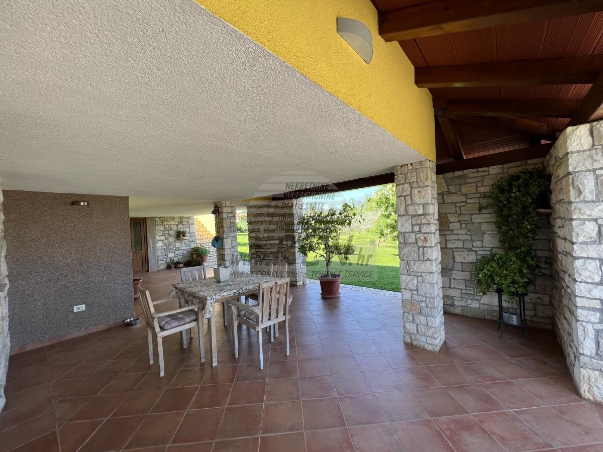 House with an olive grove and a view of the sea 12