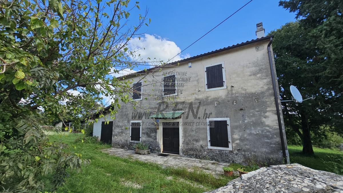 Pristna Istrska Stancija z Dvema Kamnitima Hišama in Pogledom na Naravo – Blizu Grožnjana 3
