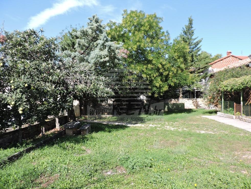Stone house near Buje 5