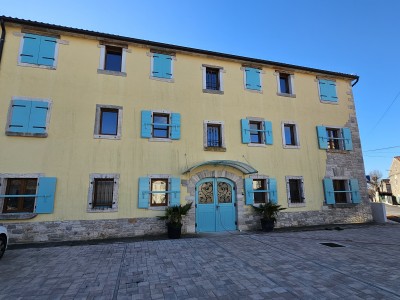 Erdgeschosswohnung mit Garten und überdachter Sommerküche 8