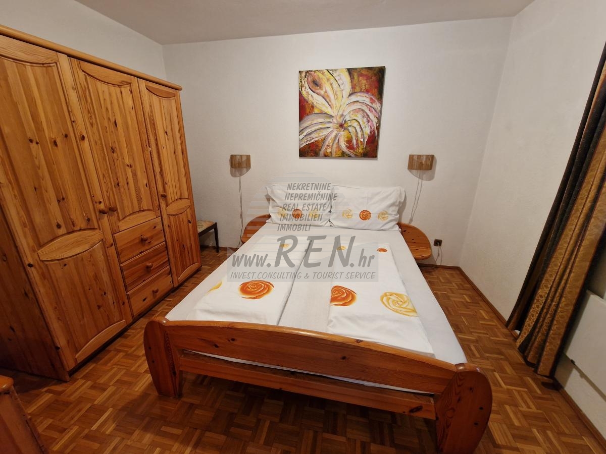 Einfamilienhaus in ruhiger Lage in der Nähe von Novigrad 27