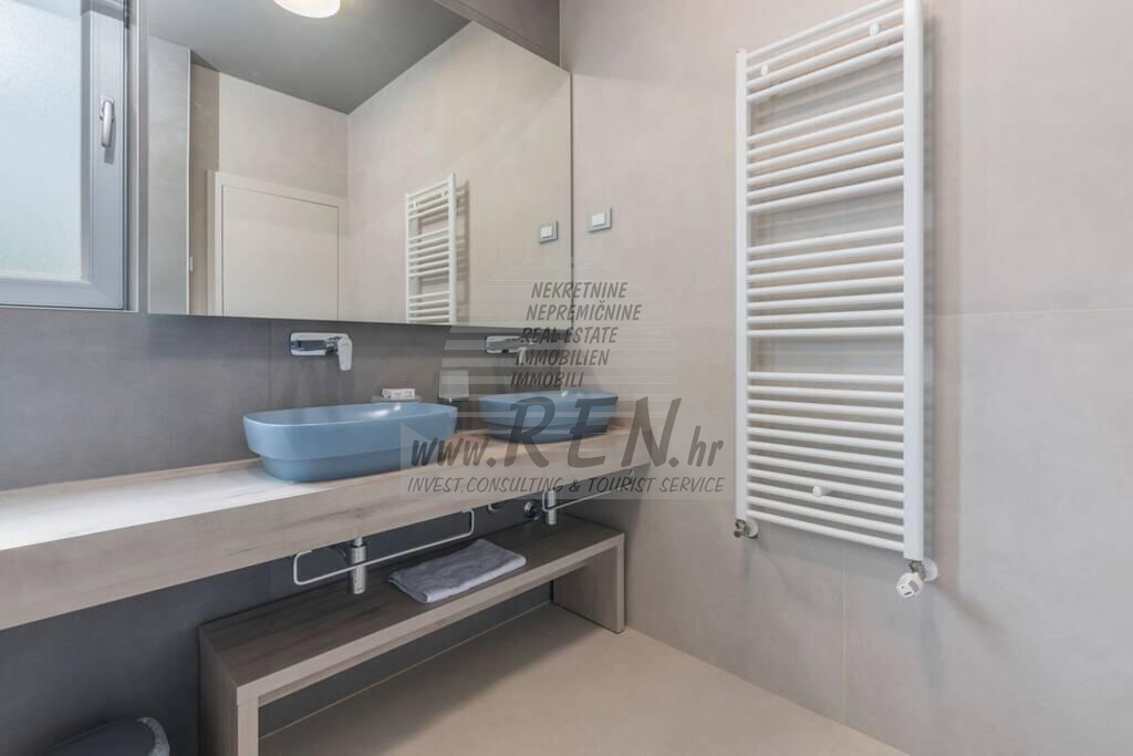 Vila v okolici Buja 33