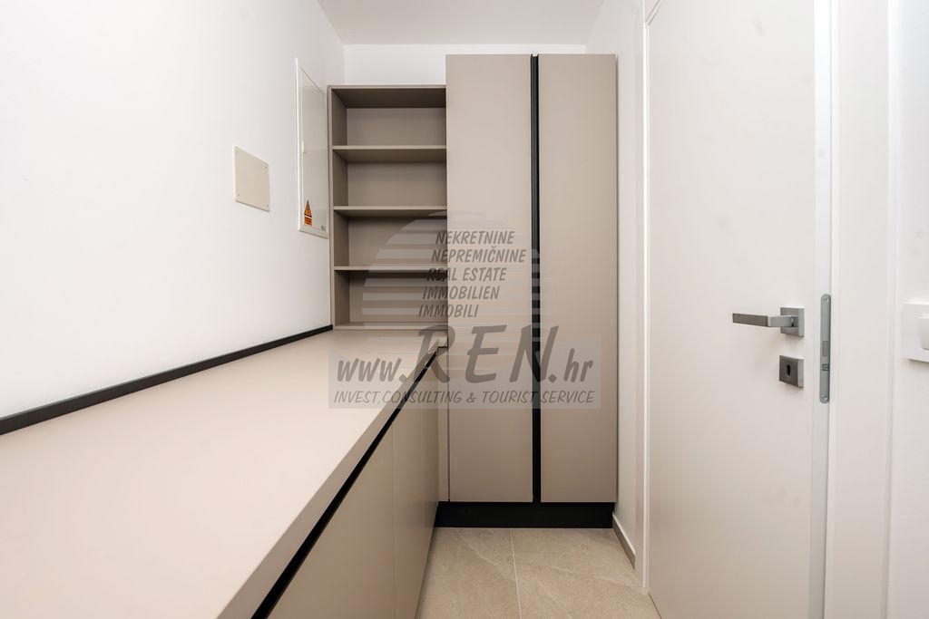 Luxus Immobilien Istrien, Zum Verkauf eine Exklusive Wohnung in Novigrad 21
