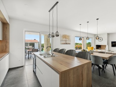 Luksuzna vila s bazenom u Brtonigli 29