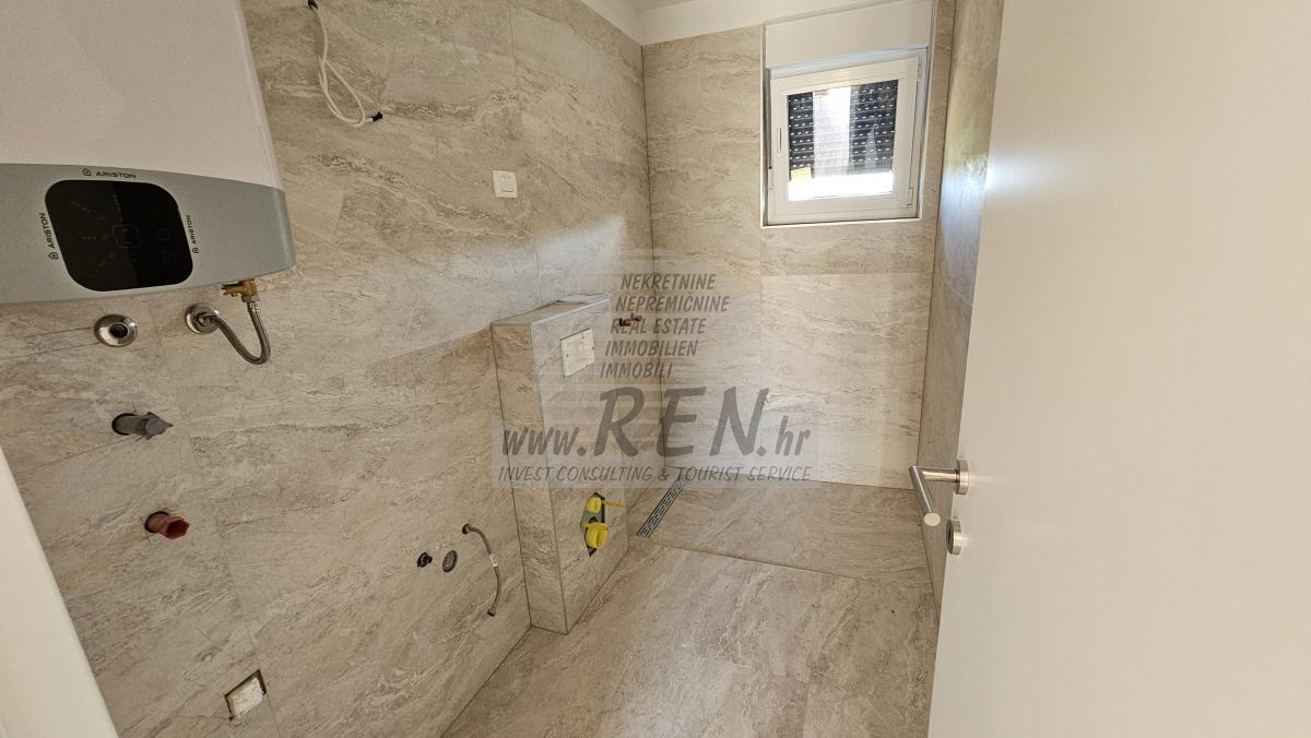 Neue Wohnung mit 2 Schlafzimmern in Novigrad 3