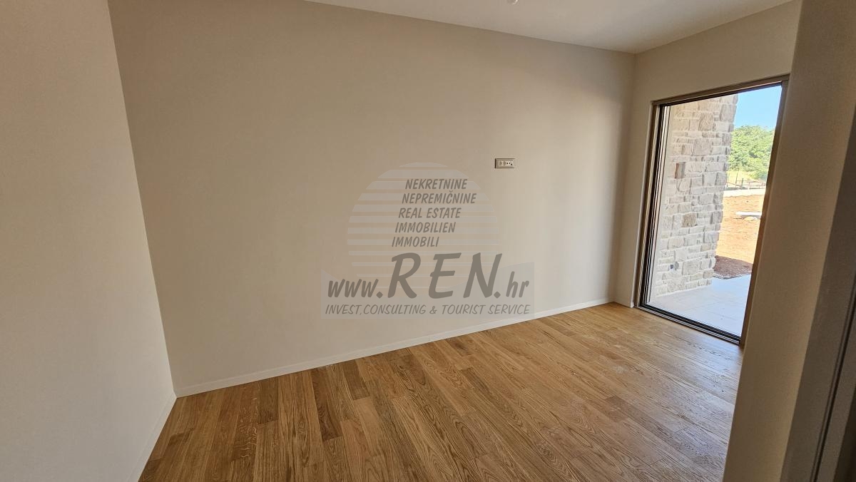 Erdgeschosswohnung in der Nähe des Strandes und des Zentrums von Umag - in Gebäude 6