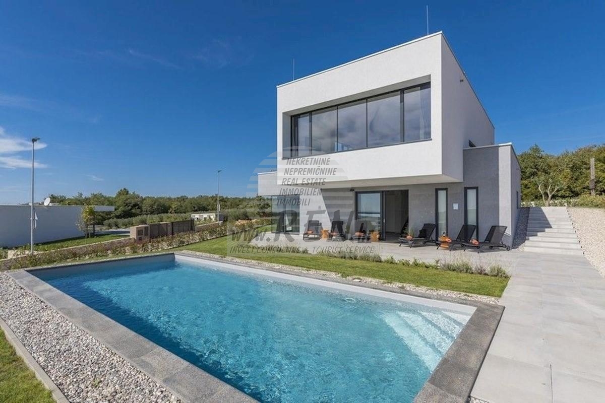 Modern Villa near Novigrad 9