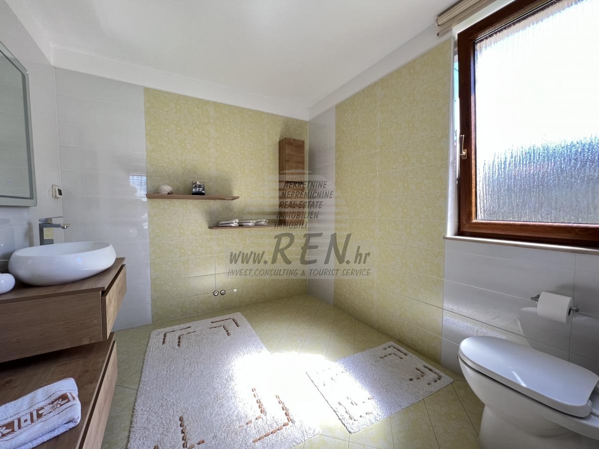 House with an olive grove and a view of the sea 29