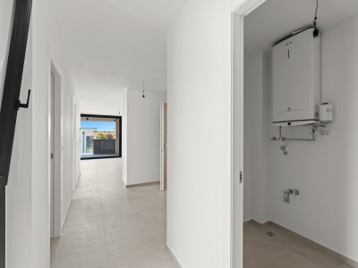 Exklusive Wohnung mit Garten in Novigrad 4