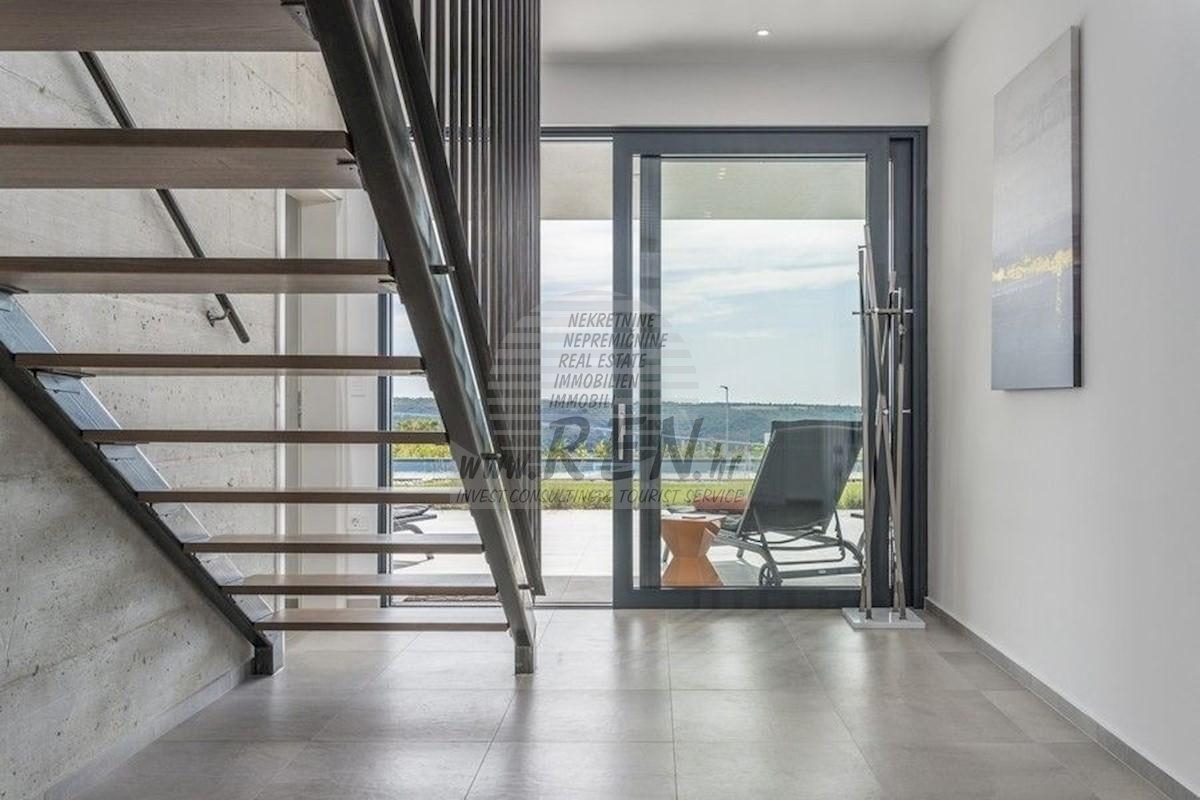 Modern Villa near Novigrad 26
