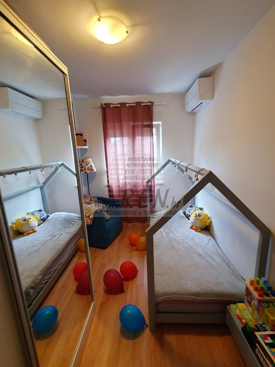Immobilien Istrien, Wohnung mit Garten zu verkaufen in Markovac, Višnjan 1