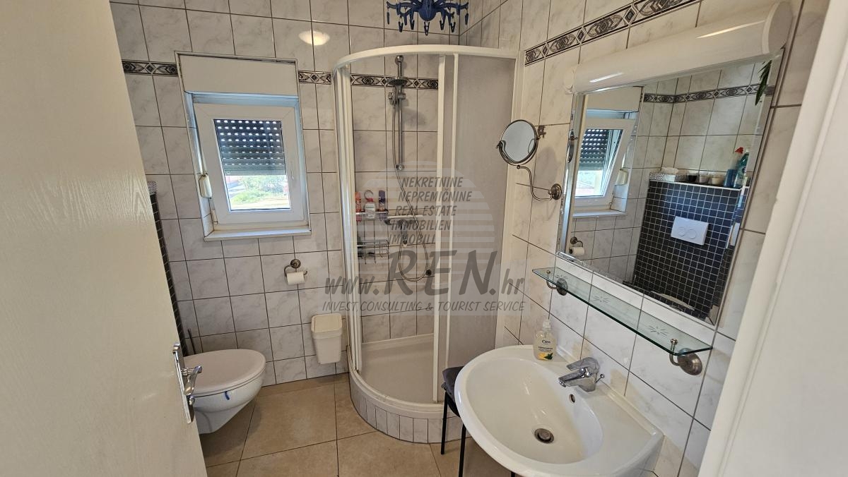 Furnished Apartment with 2 Bedrooms and Sea View 7